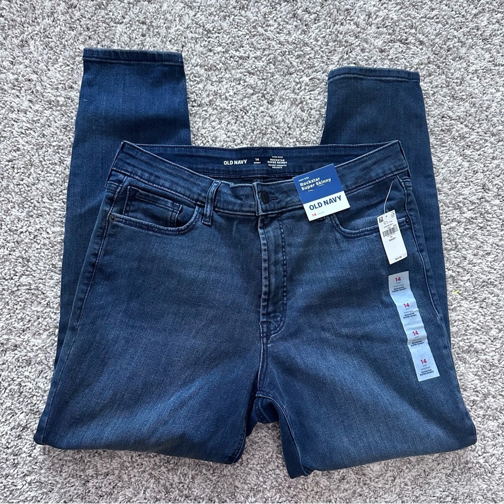 NWT Old Navy Rockstar Super Skinny blue jeans